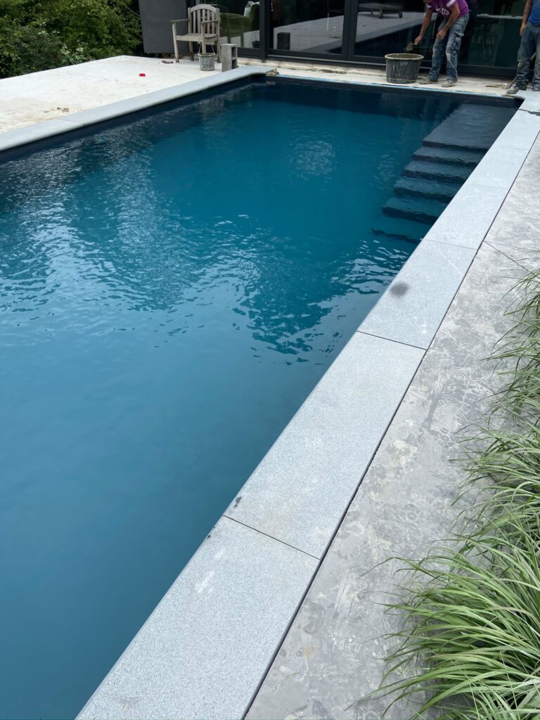 Carrelage de piscine à Cannes